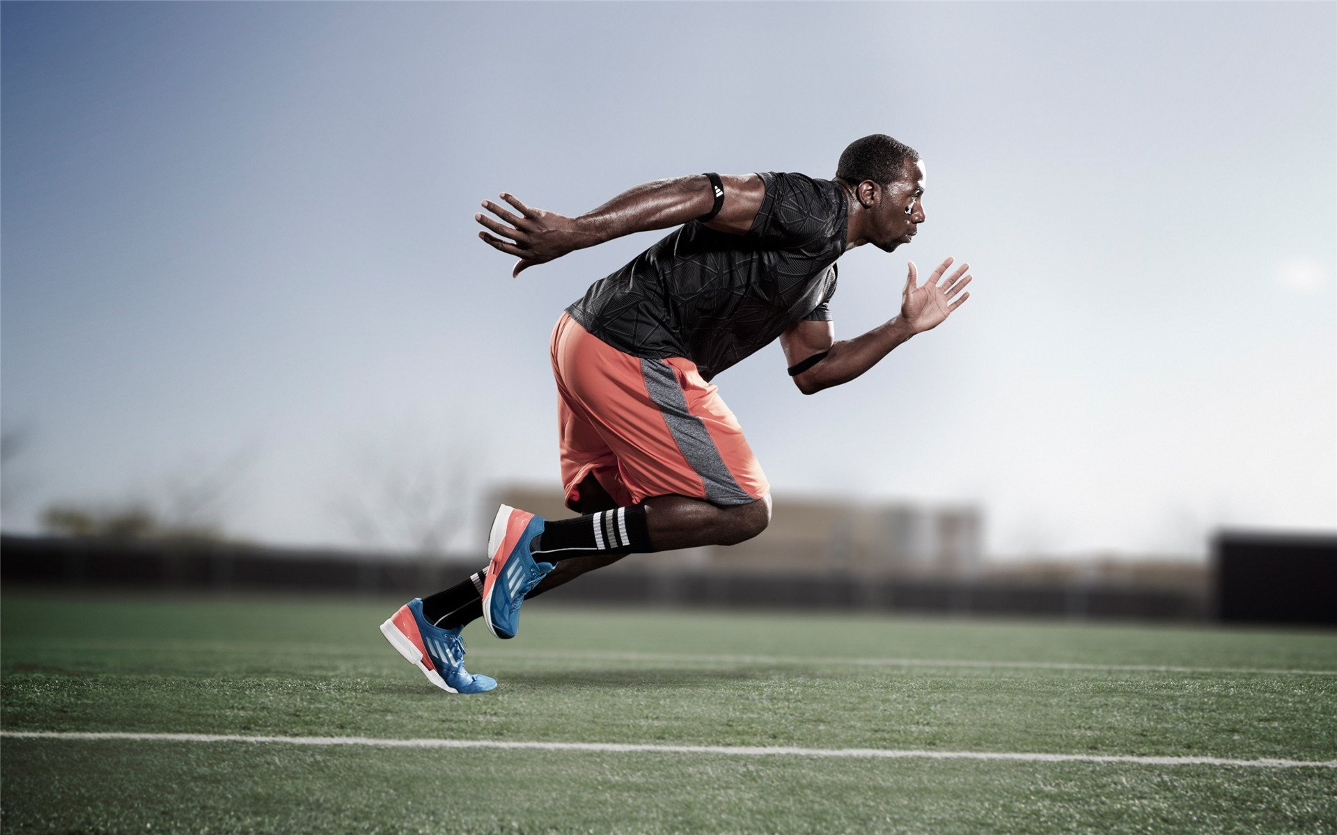 “弯道大师：漂移技艺的经典大比拼”，网红弯漂移视频